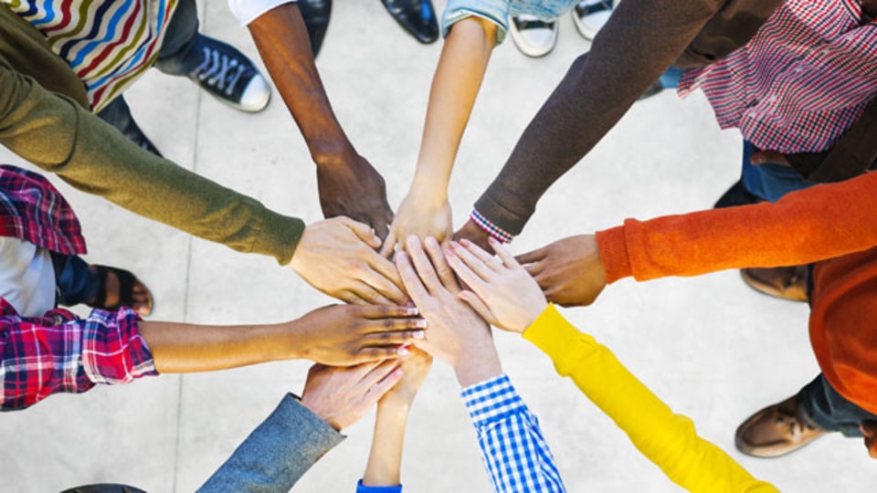 【チームで活躍したい方必見!】長期インターンではなぜチームワークが求められる?